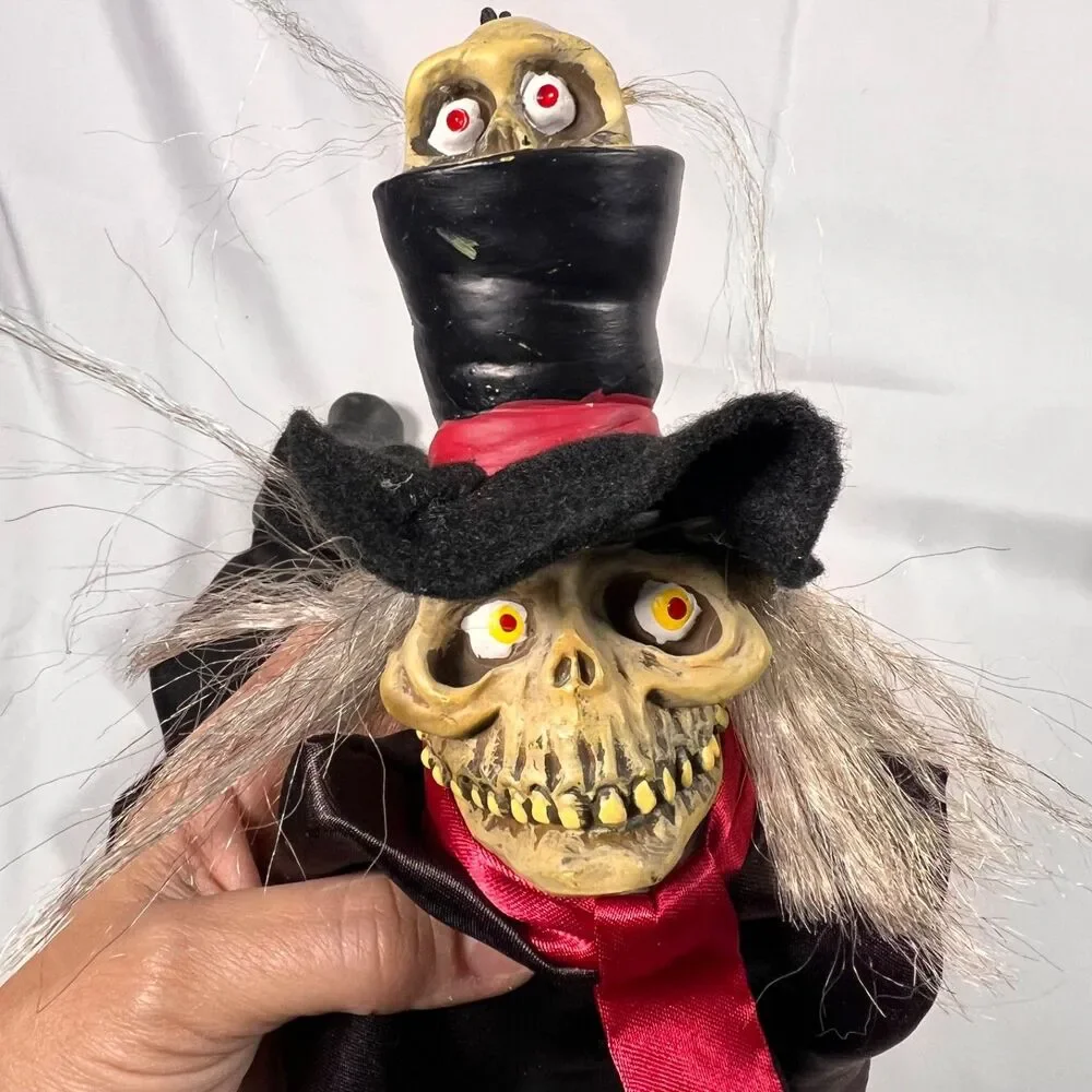 2 VTG Halloween 14” Hanging Skeleton Skull Top Hat Ghost Crypt Keeper Monsters